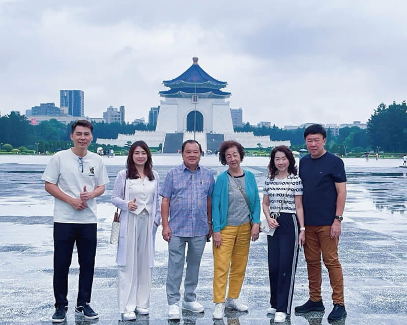 賓馳包車旅遊的客戶回饋圖片